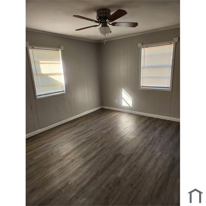 1162 Hawkinsville Ave